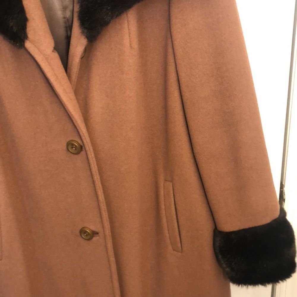 VINTAGE MARY LANE WINTER COAT Fur collar /cuffs 50 yr old. - Picture 3 of 15